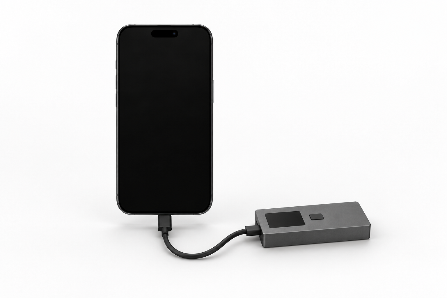 iPhone с Hands, подключённым к нижнему порту USB-C